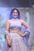 Regina Cassandra Photo Pictures